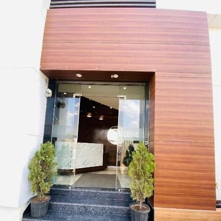 Hotel Shree Sai Ширди Екстериор снимка