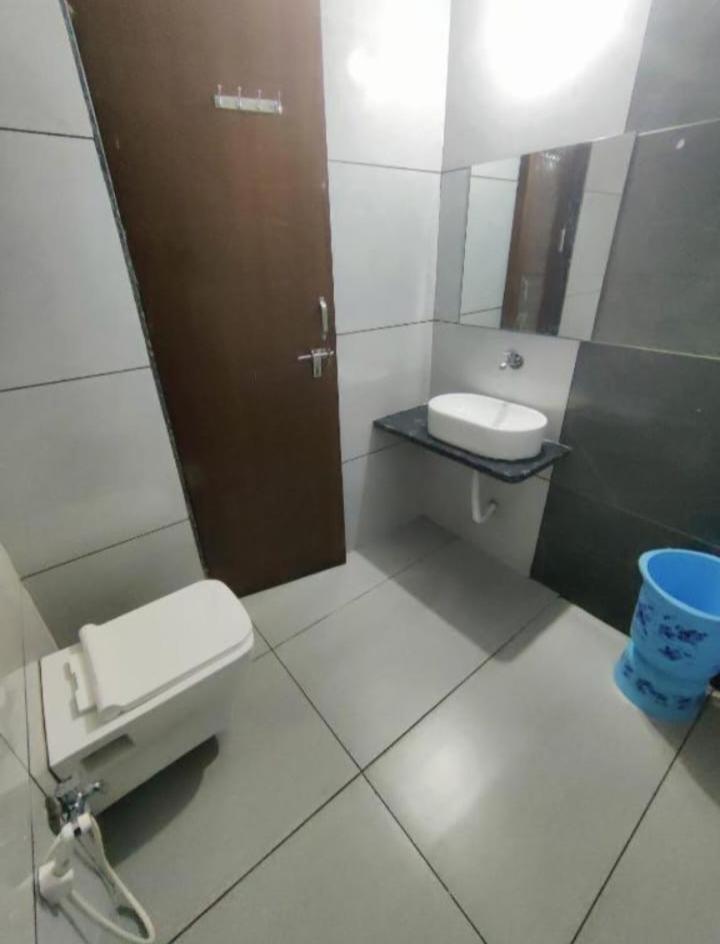 Hotel Shree Sai Ширди Екстериор снимка